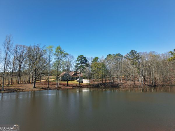 135 Fischer Spur Road, Newnan, GA 30265
