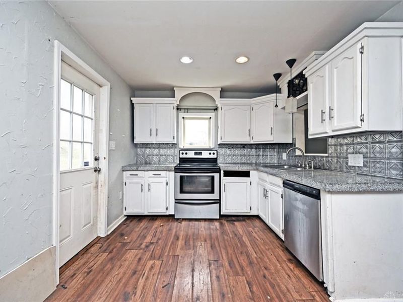 3964 Hubble Road, Green Township, OH 45247 Photo 11