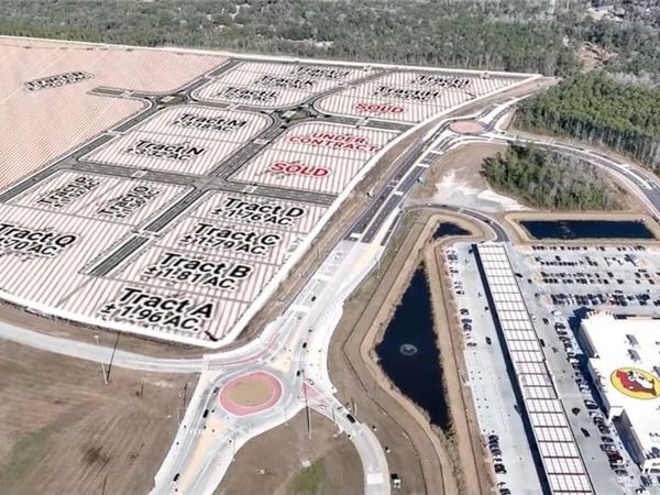 16 Lee Blvd, Brunswick, GA 31525