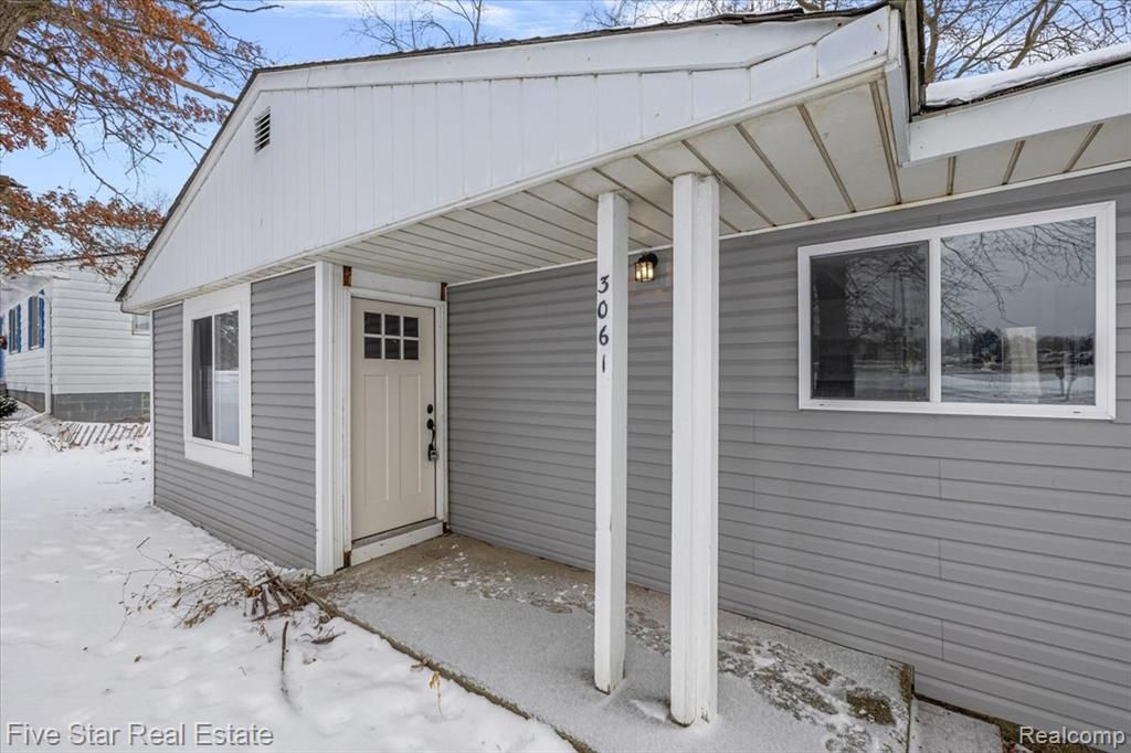 3061 Culbertson Avenue, Rochester Hills, MI 48307 Main Photo