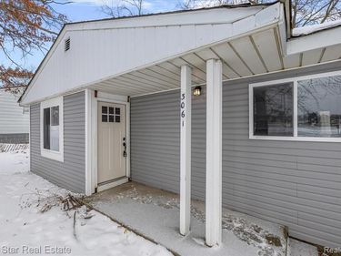 3061 Culbertson Avenue, Rochester Hills, MI 48307