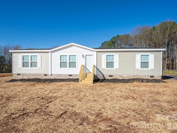 808 W Eagleview Lane, Lawndale, NC 28090