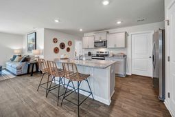 591 Edgetree Drive photo 4