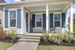 608 Blueway Avenue photo 4