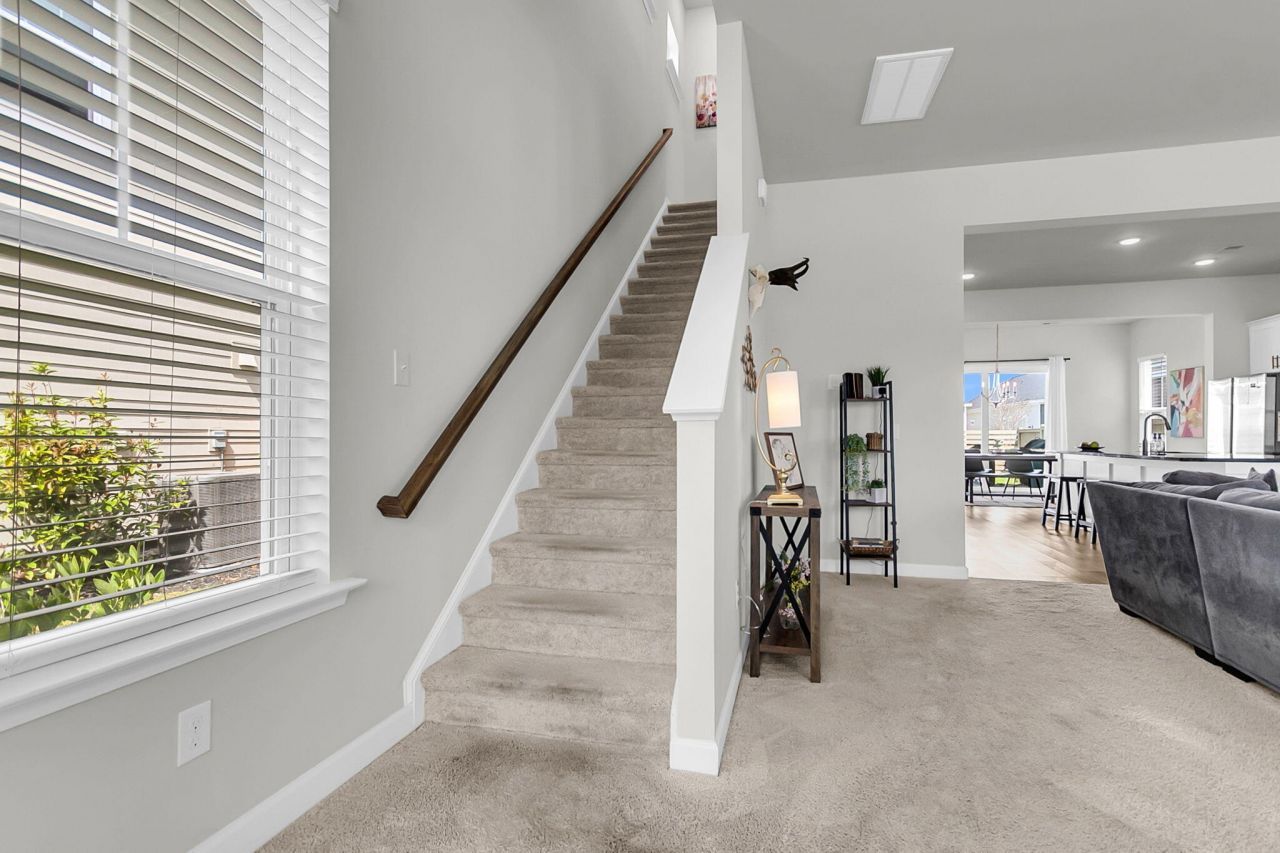 608 Blueway Avenue Photo 25