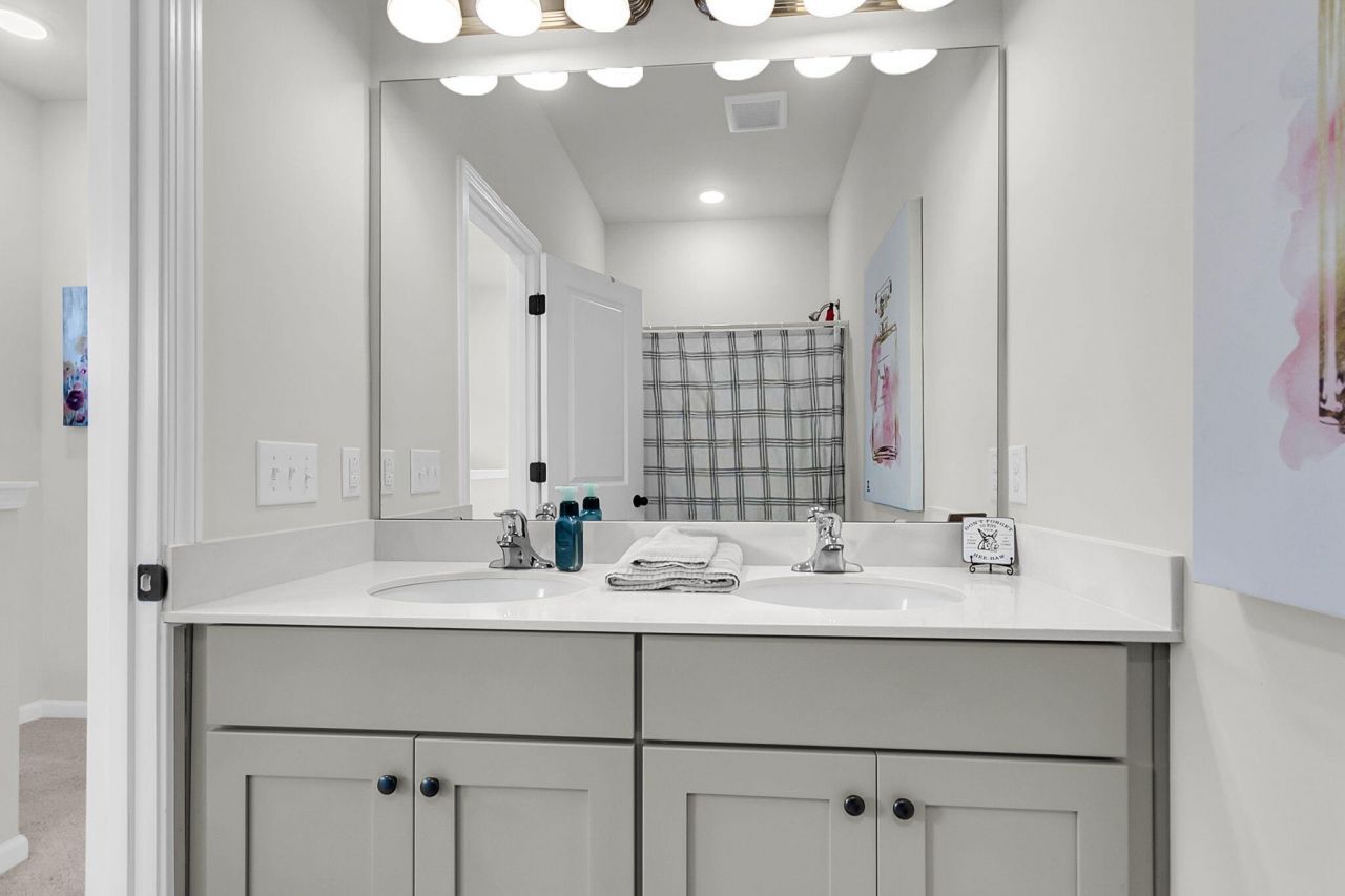 608 Blueway Avenue Photo 33