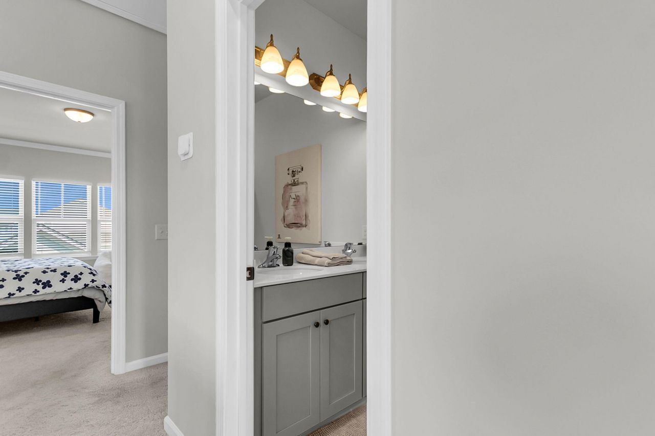 608 Blueway Avenue Photo 34