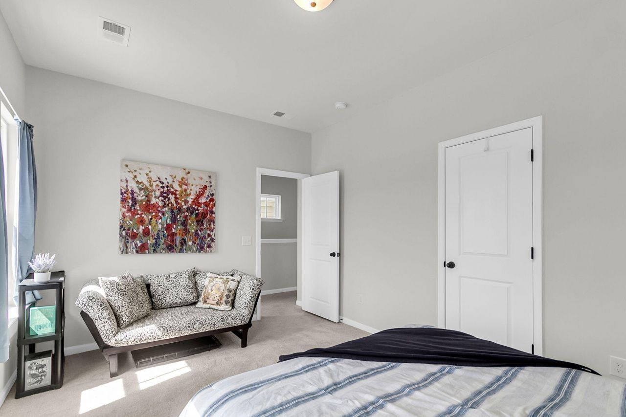 608 Blueway Avenue Photo 36