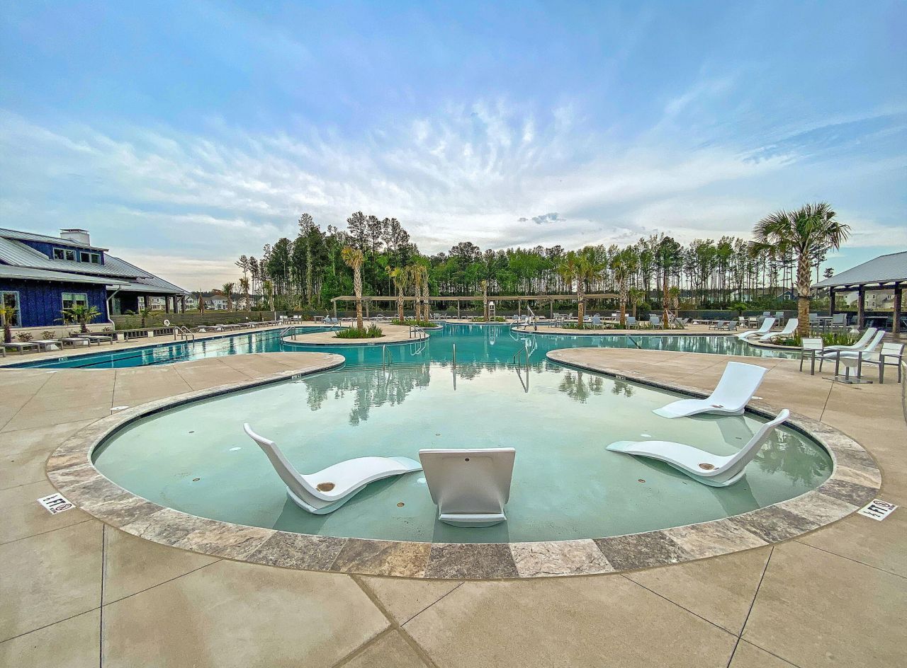 608 Blueway Avenue Photo 57