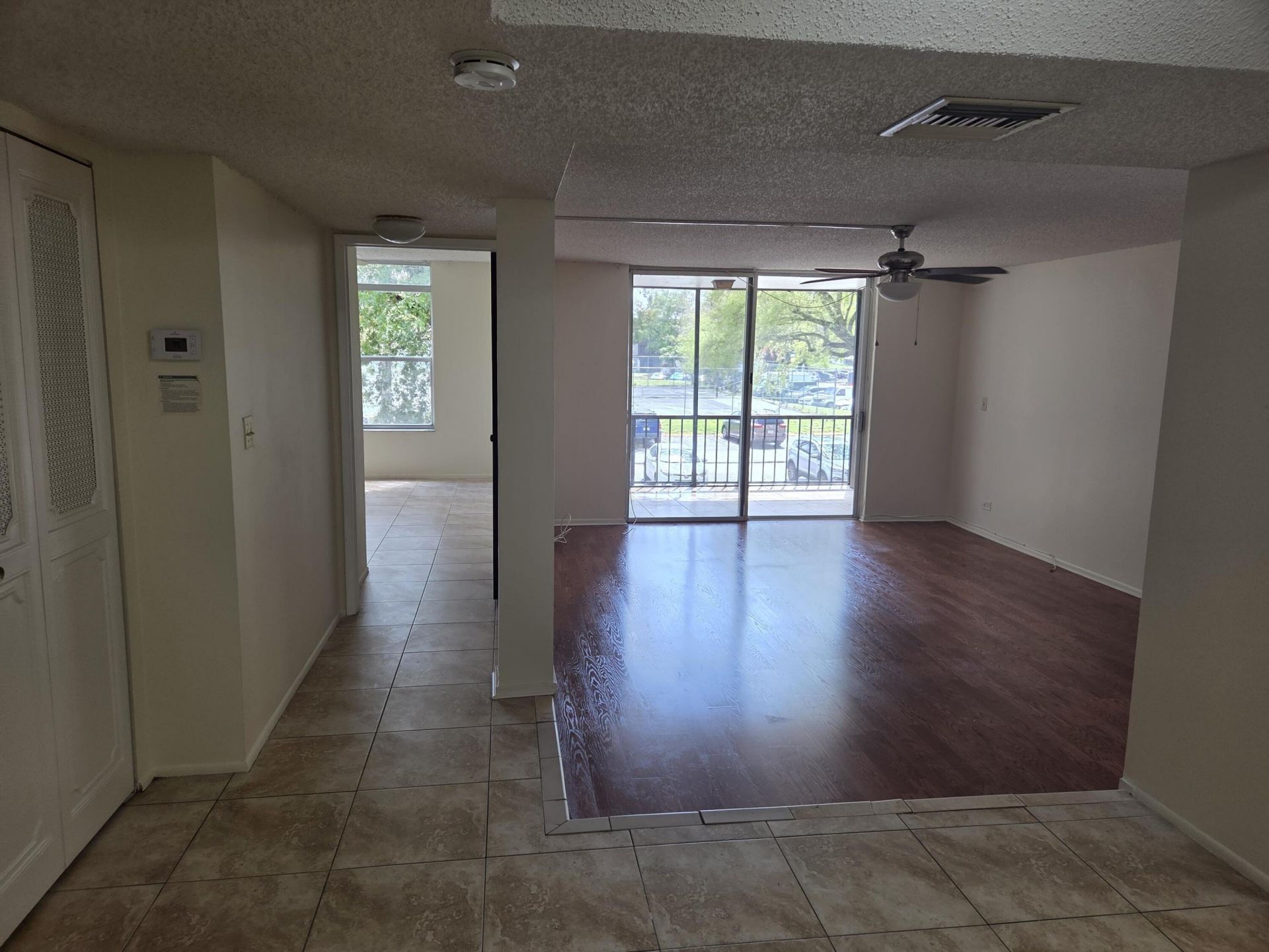 3750 Inverrary Drive, Unit 2f, Lauderhill, FL 33319 Photo