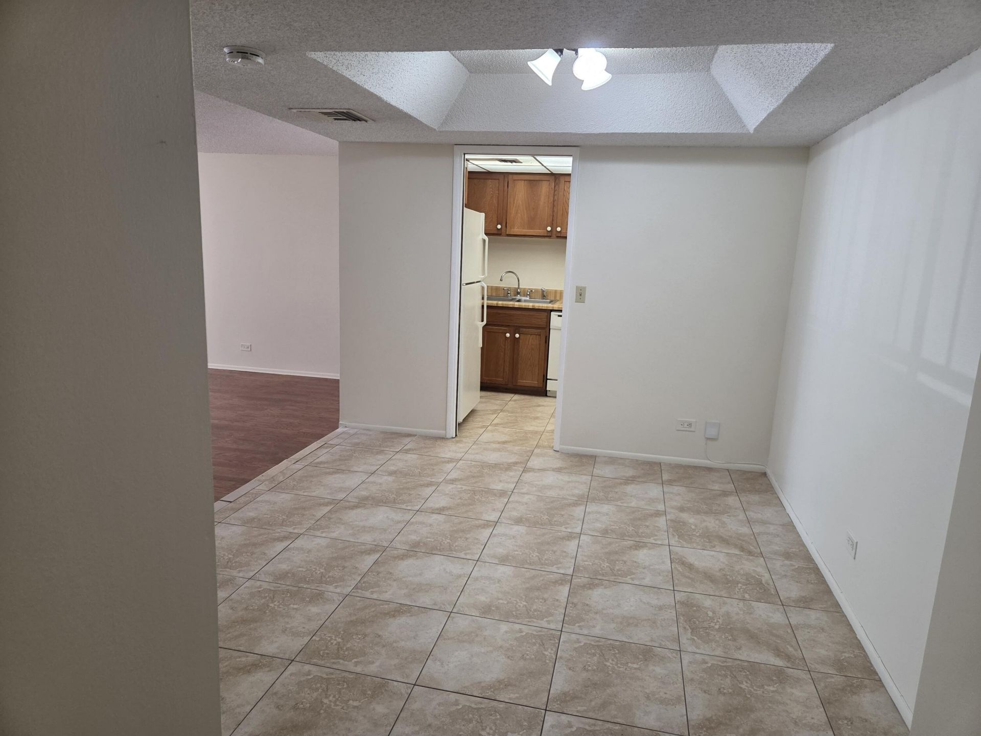 3750 Inverrary Drive, Unit 2f, Lauderhill, FL 33319 Photo