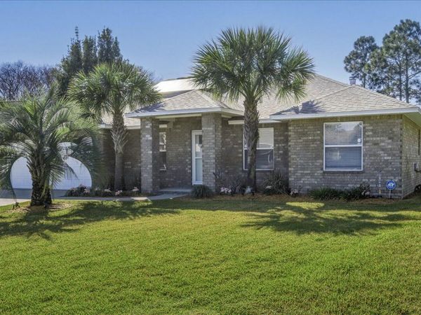 2528 Houston Circle, Gulf Breeze, FL 32563