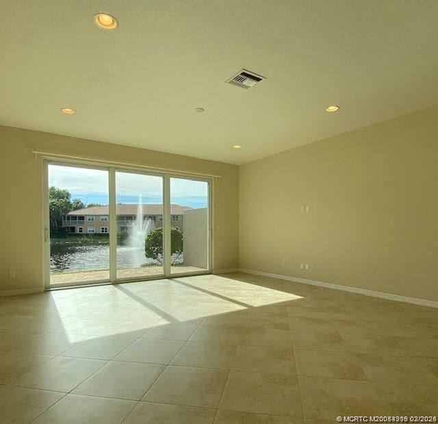 566 SW Glen Crest Way, Stuart, FL 34997 Photo