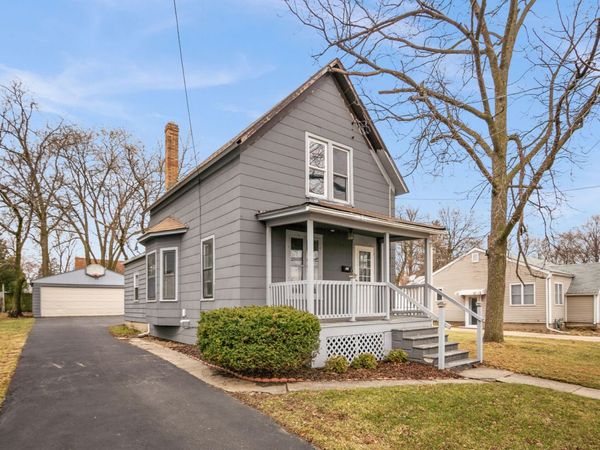 627 N 14th Street , DeKalb, IL 60115