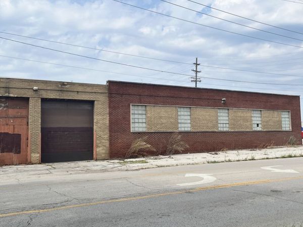 2222 E End Avenue , Chicago Heights, IL 60411