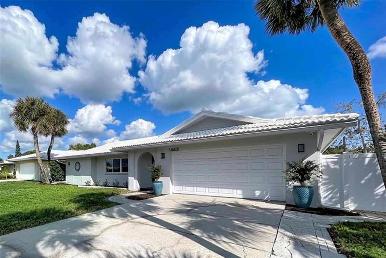 13879 Kimberly Drive, Largo, FL 33774 Photo