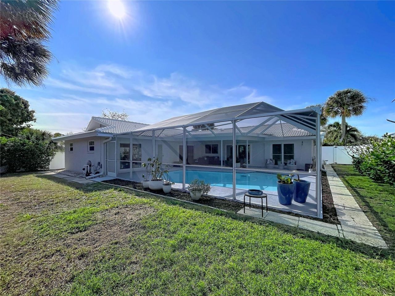 13879 Kimberly Drive, Largo, FL 33774 Photo