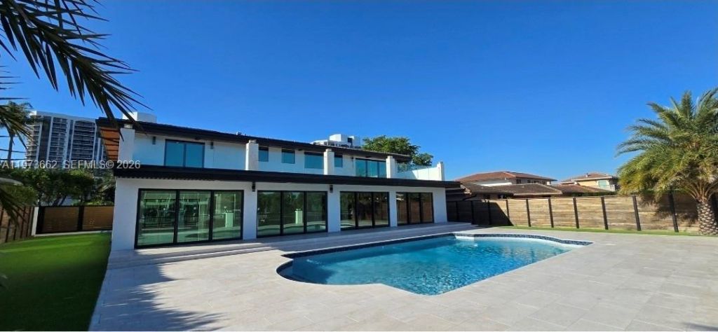 406 Holiday Dr , Hallandale Beach, FL 33009 Photo