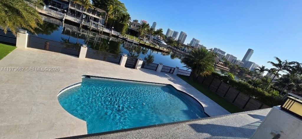 406 Holiday Dr , Hallandale Beach, FL 33009 Photo