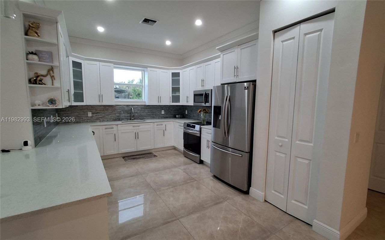 3646 28th Ave Se, Naples, FL 34117 Photo
