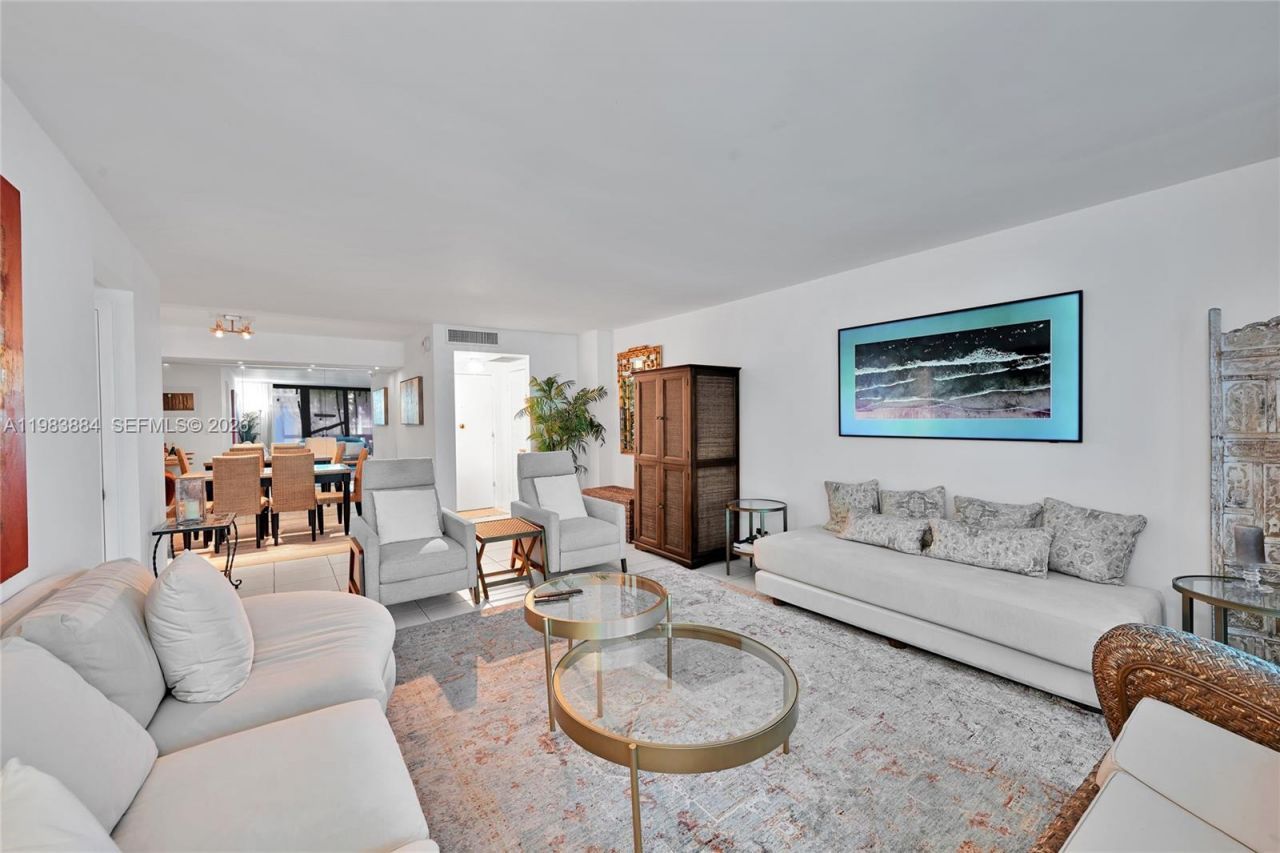 1111 Crandon Blvd, Unit C504, Key Biscayne, FL 33149 Photo