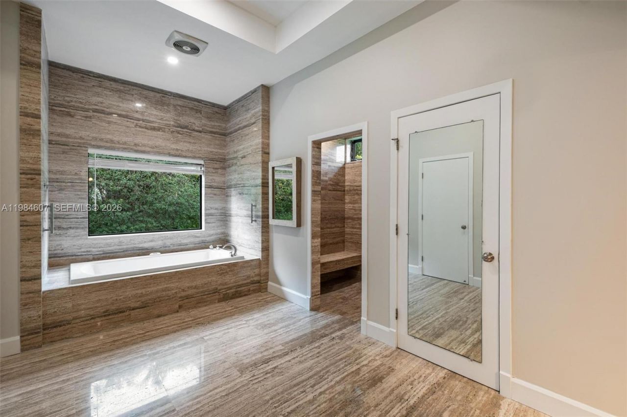 6220 SW 123rd Ter , Pinecrest, FL 33156 Photo