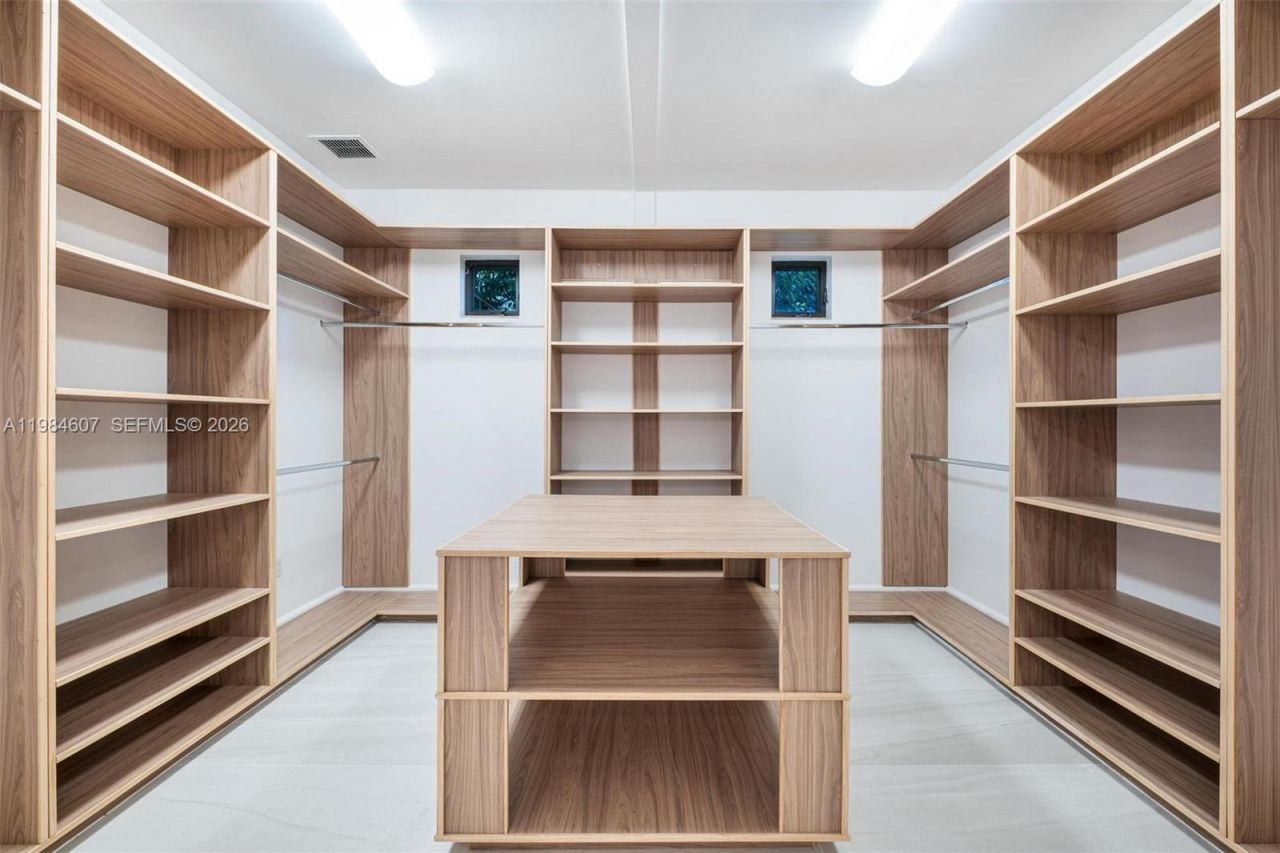 6220 SW 123rd Ter , Pinecrest, FL 33156 Photo