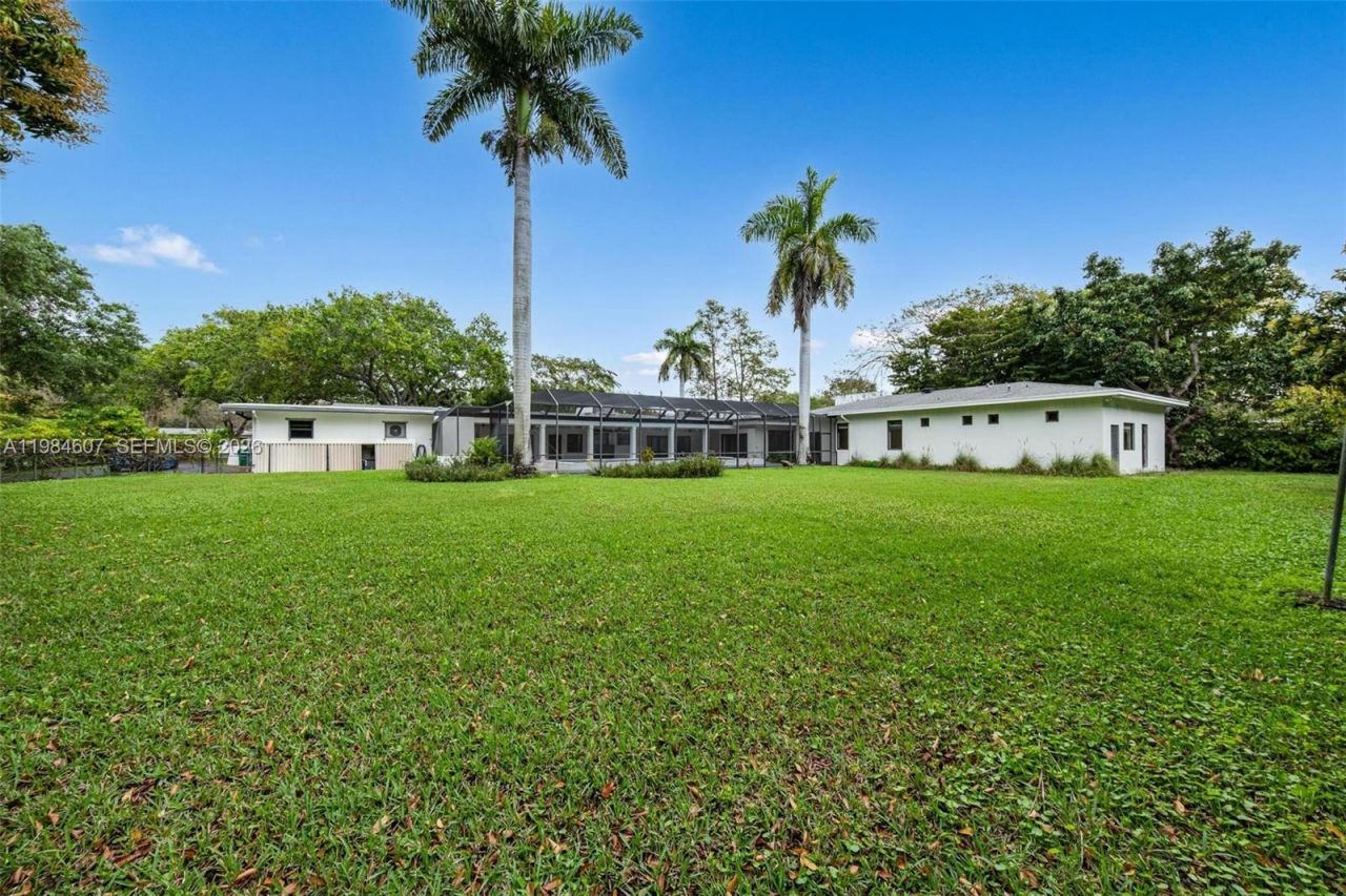 6220 SW 123rd Ter , Pinecrest, FL 33156 Photo