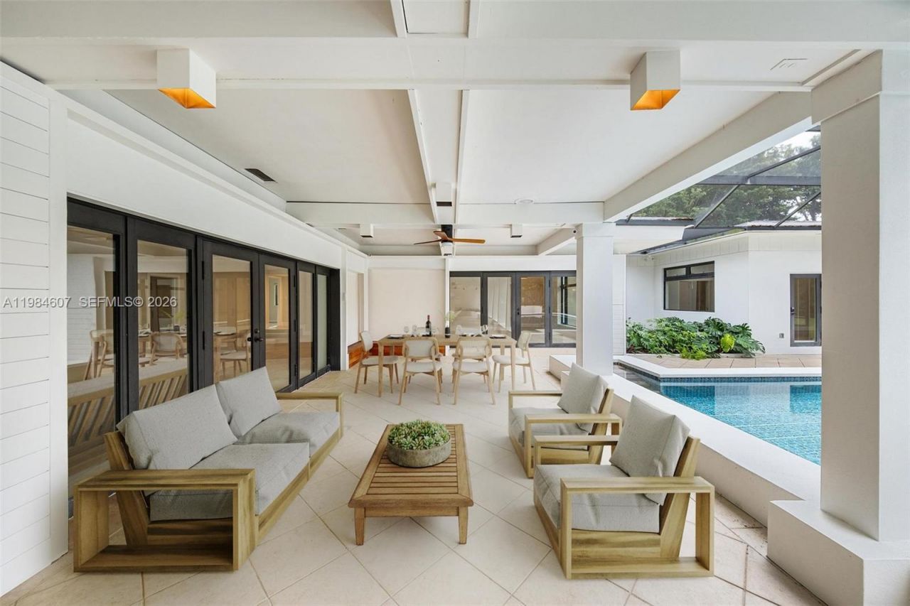 6220 SW 123rd Ter , Pinecrest, FL 33156 Photo