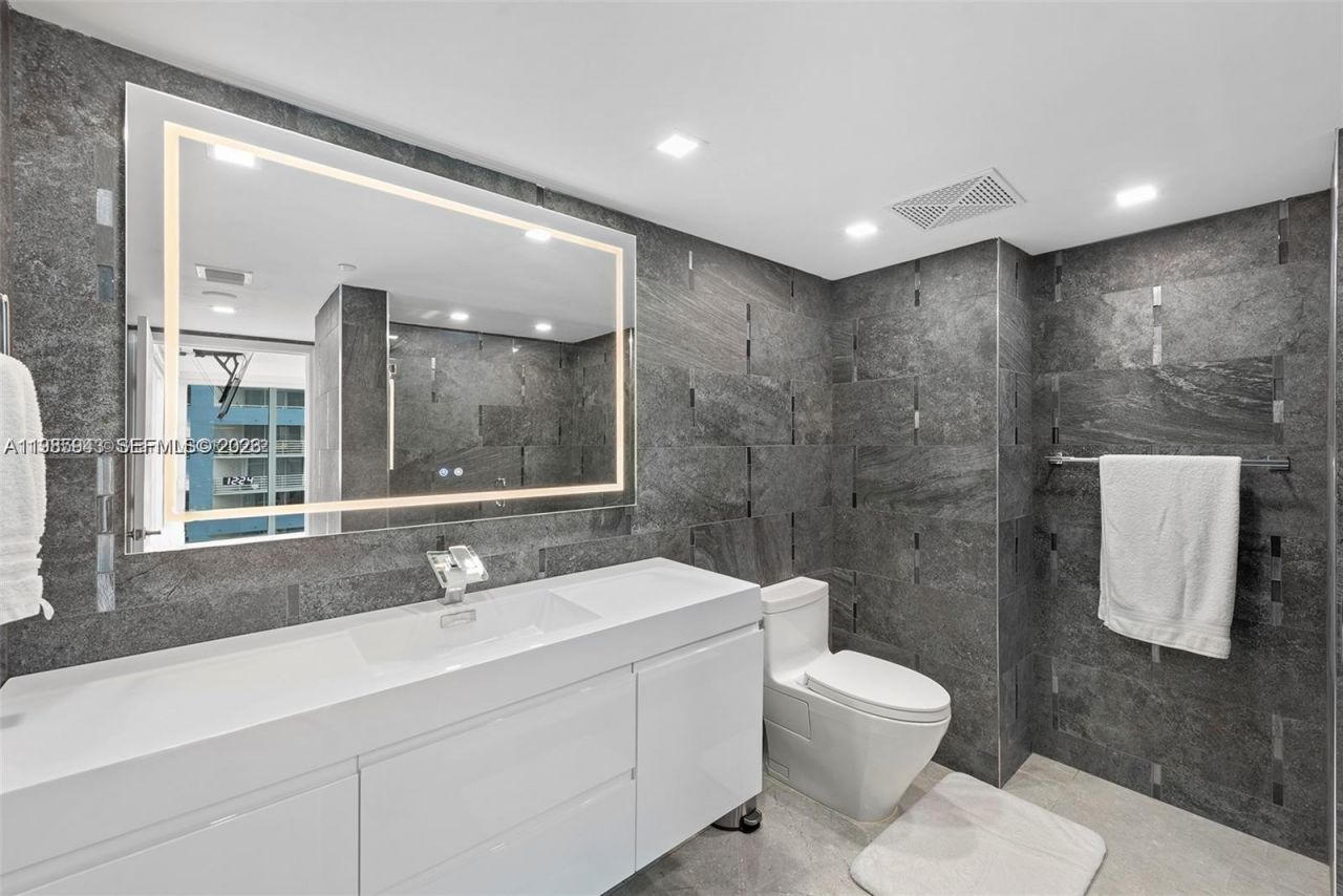 2101 Brickell Ave , Unit 506, Miami, FL 33129 Photo