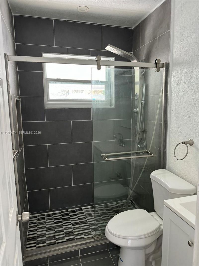 2400 N 57th Way, Hollywood, FL 33021 Photo