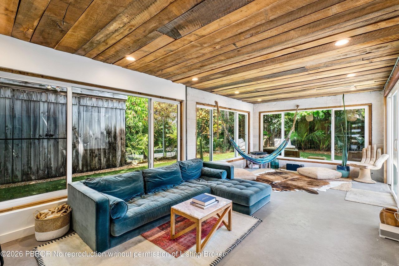 245 30th Street, West Palm Beach, FL 33407 Photo