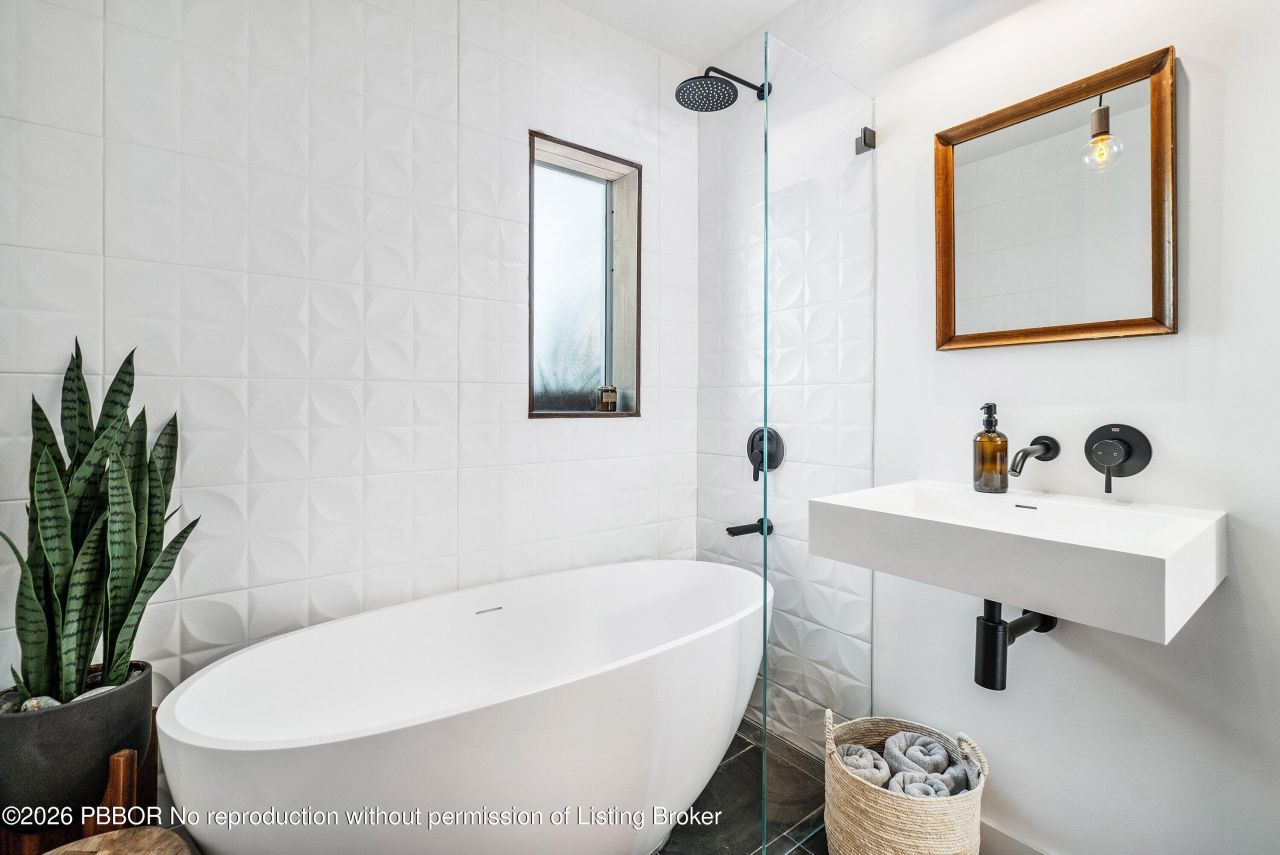 245 30th Street, West Palm Beach, FL 33407 Photo