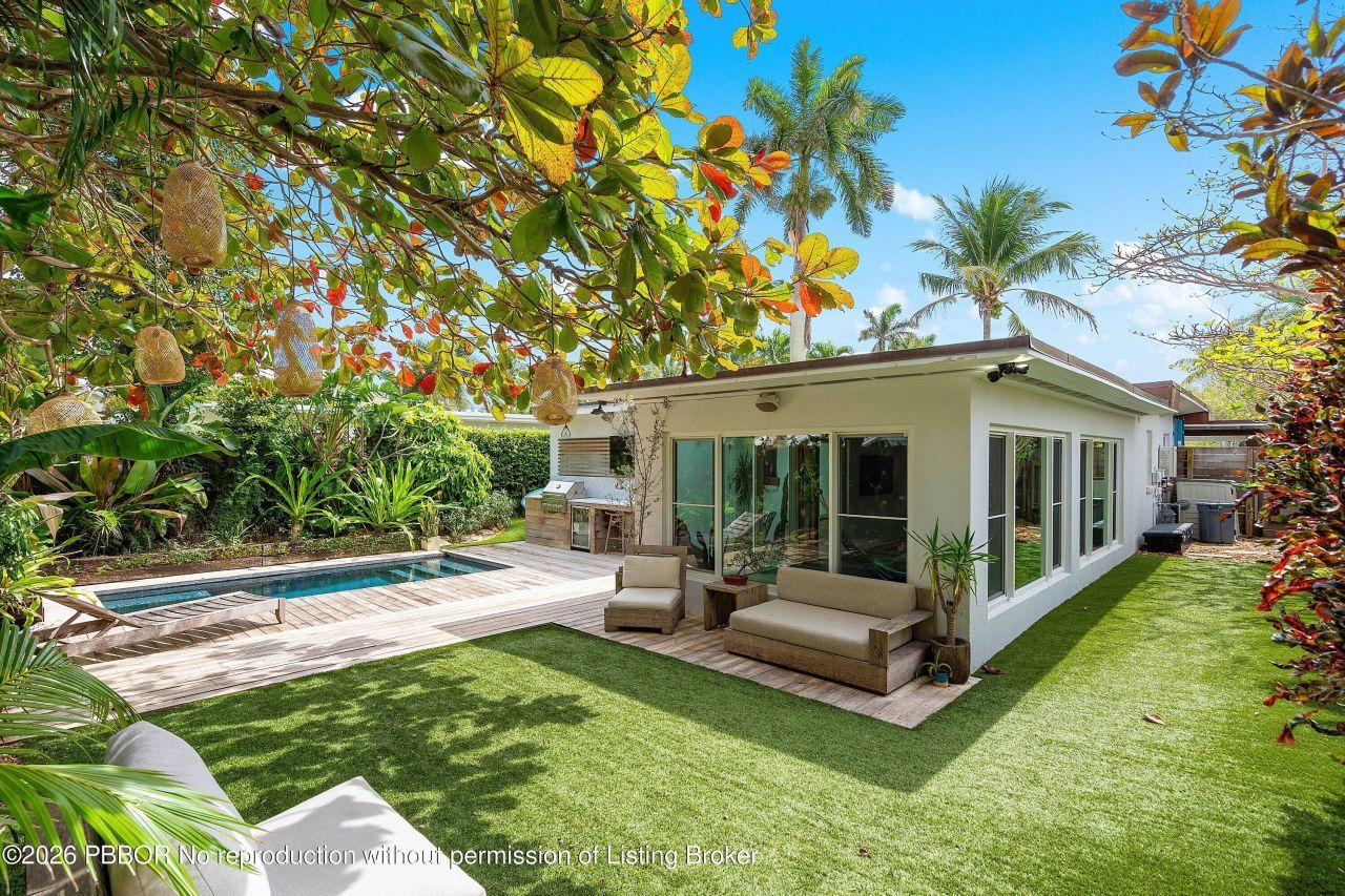 245 30th Street, West Palm Beach, FL 33407 Photo