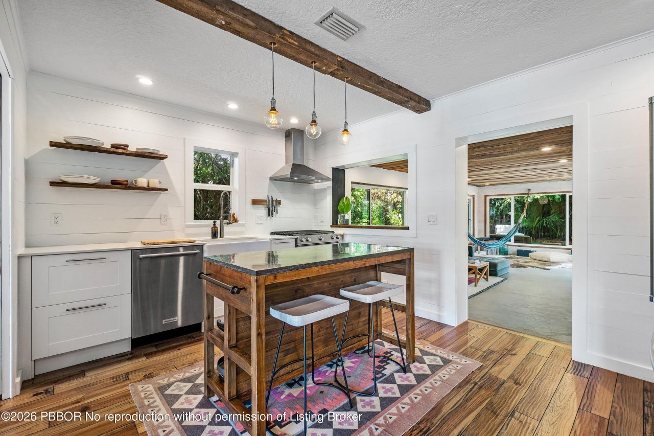 245 30th Street, West Palm Beach, FL 33407 Photo