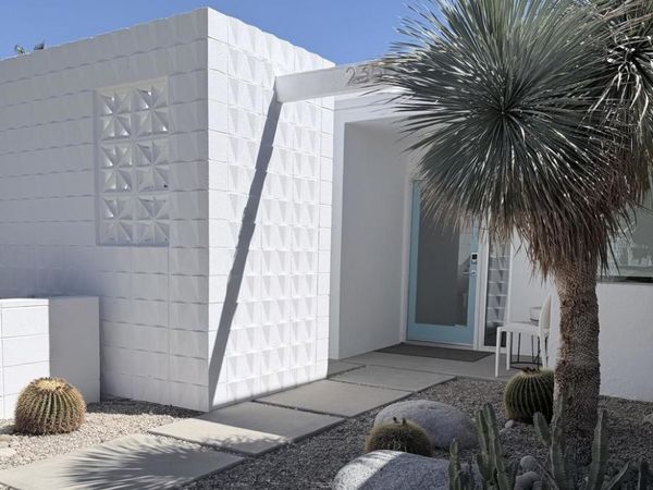 2350 S Sierra Madre, Palm Springs, CA 92264