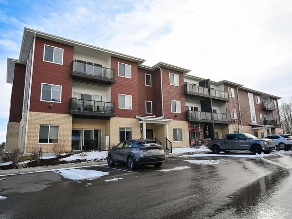 1501 N Windsor Avenue, Unit 309, Cottage Grove, WI 53527