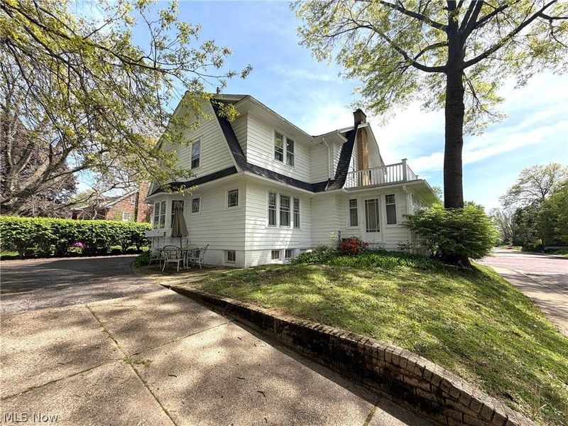 359 22nd Street NW, Canton, OH 44709 Photo 2