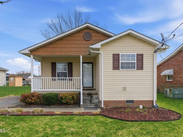 814 North Roan Street, Elizabethton, TN 37643