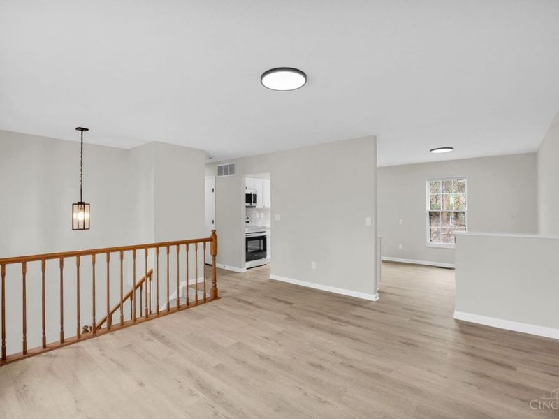 5359 Orchard Creek Court, Green Township, OH 45239 Photo 12