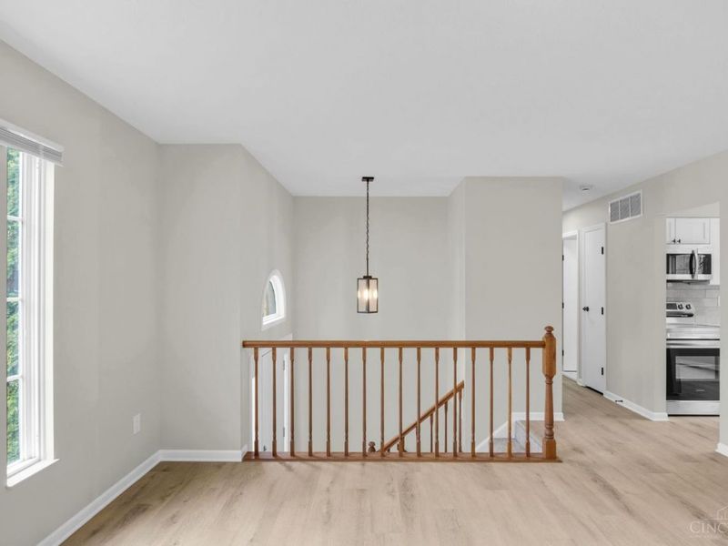 5359 Orchard Creek Court, Green Township, OH 45239 Photo 13