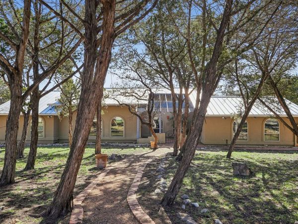 108 Brushy Drive, Ingram, TX 78025