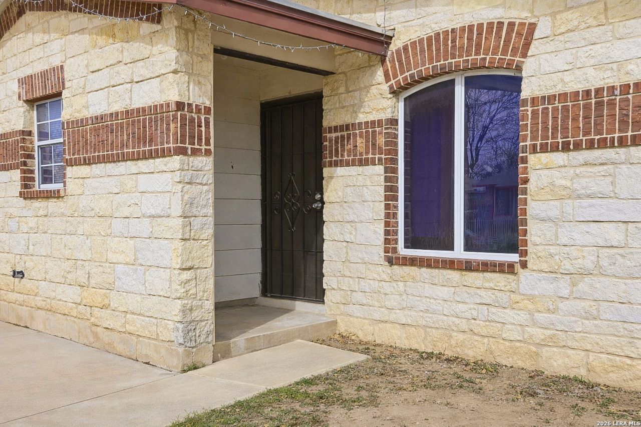 554 Park Village, San Antonio, TX 78227 Main Photo