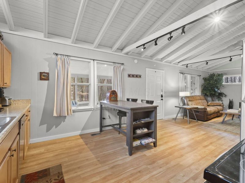 20554 Thompson Ridge Road, Laurelville, OH 43135 Photo 12