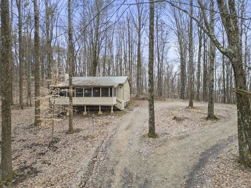 20554 Thompson Ridge Road, Laurelville, OH 43135 Photo 3