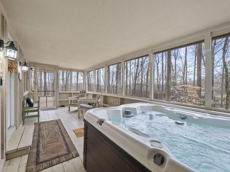 20554 Thompson Ridge Road, Laurelville, OH 43135 Photo 5