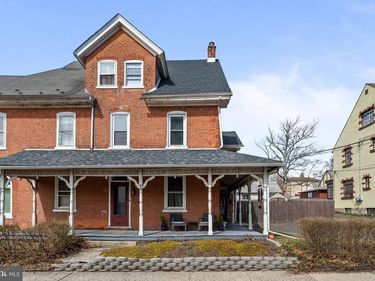 28 S 5TH STREET, PERKASIE, PA 18944