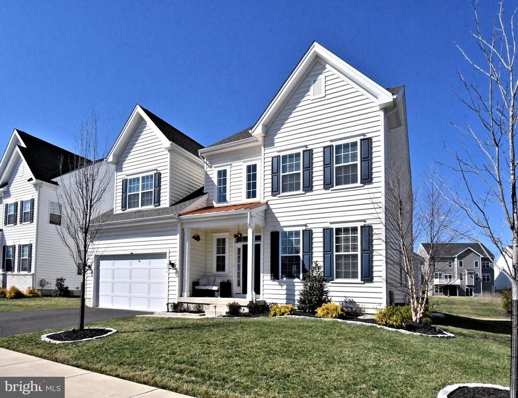 206 GROVE VALLEY COURT, CHALFONT, PA 18914