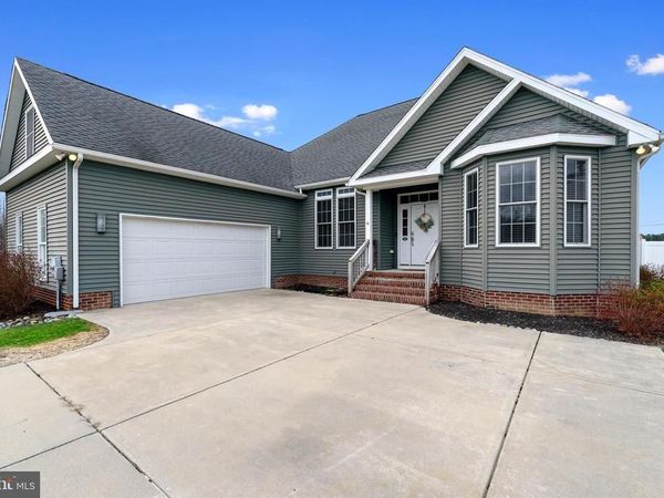 24594 HOLLYTREE CIRCLE, GEORGETOWN, DE 19947