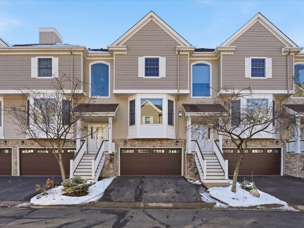 972 Fairfield Court, Minnetonka, MN 55305